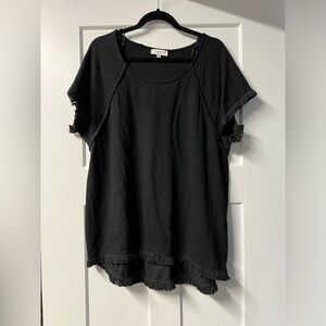 Umgee size XL black top.